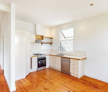 10 Marian Street, Hawthorn VIC 3122 - House For Rent | Domain - Photo 4