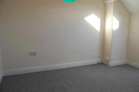3 bedroom terraced house to rent - Photo 3