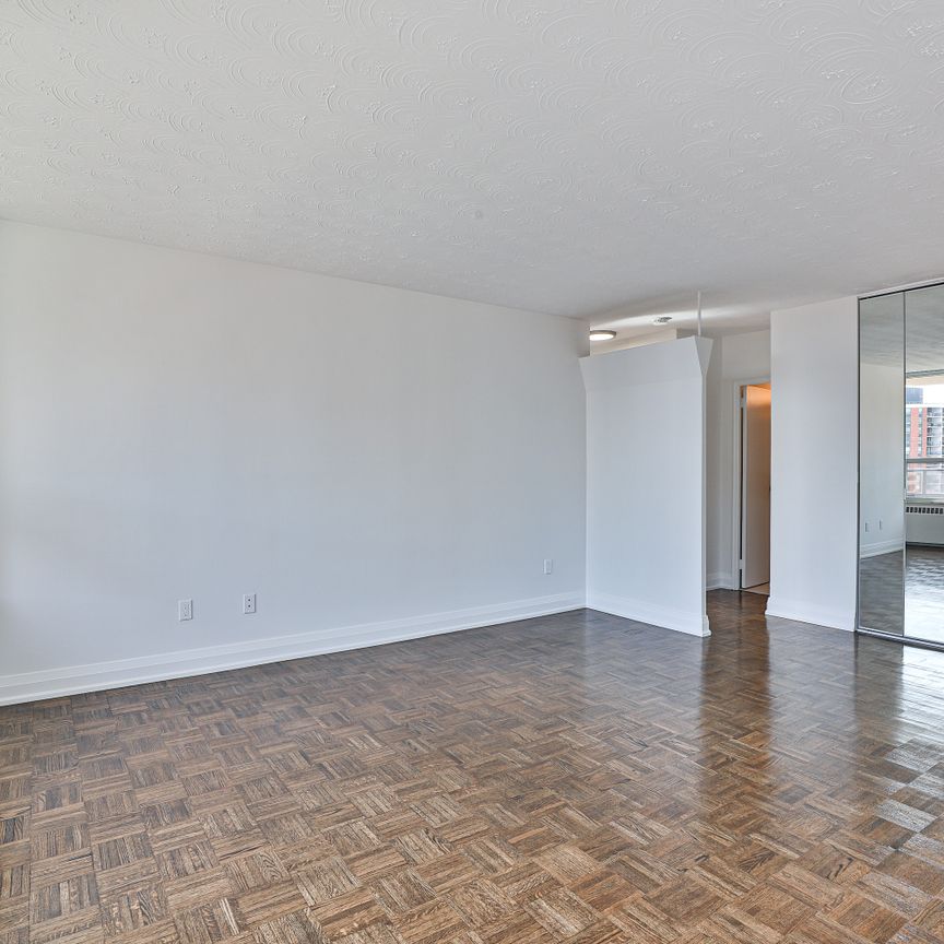 2 Bedrooms - Photo 1