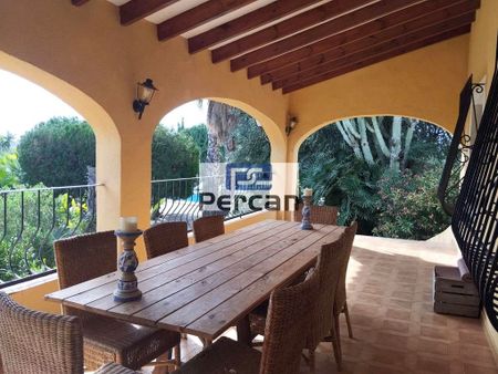 Exclusive farmhouse for rent in El Campello, Valencia - Photo 2