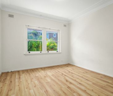 Cozy and Convenient Two Bedroom Unit - Photo 1