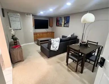 Spacious Southwest 2 Bedroom Basement Suite -1200 Sq Ft of Comfort in Calgary | Calgary - Photo 1