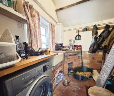 2 bedroom detached house to rent - Photo 5