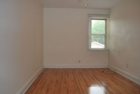 For Lease - 89 Rumsey Road, Toronto, Ontario - Photo 5