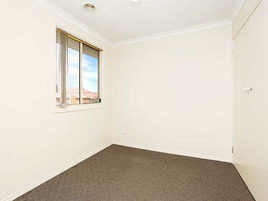 56 Blake Street, Reservoir - Photo 1