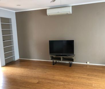 Sunny 3-Bedroom Home - Photo 1