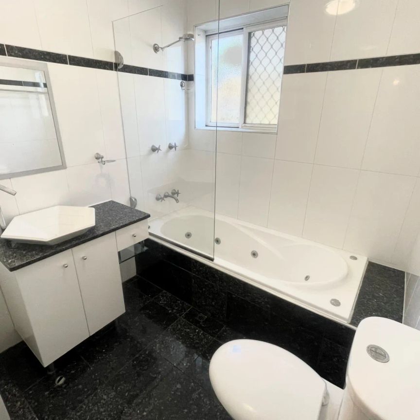 MODERN ONE BEDROOM PLUS STUDY - Photo 1