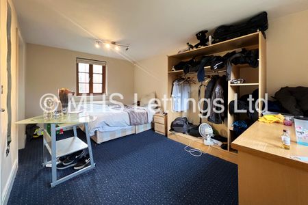 3 Bedroom Apartment for rent in Station Approach - Photo 5