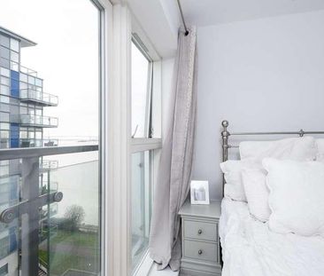 Darbyshire House, Greenhithe, DA9 - Photo 5