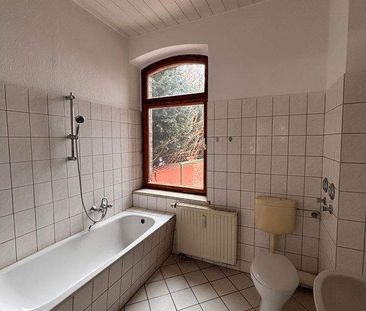 Gemütliche 2-Raum-Erdgeschoss-Wohnung in Werdau - Photo 4