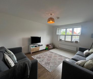 4 bedroom detached house to rent - Photo 3