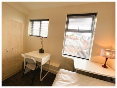 4 bedroom house share to rent - Photo 2