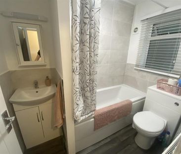 1 bedroom flat to rent - Photo 6