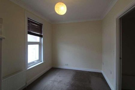 Belmont Road, Gillingham, ME7 - Photo 3