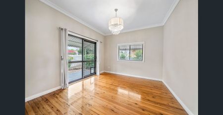 Wonderful Family Home in Fabulous East Toowoomba Location...with a SHED!! - Photo 3