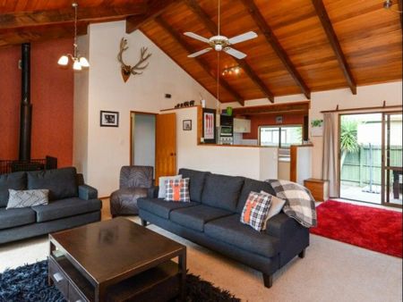 Featuring three large bedrooms, master with it's own WIR and En-suite. - Photo 5