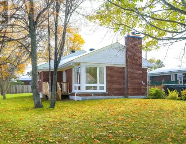 1913 TWEED AVENUE | 1913 TWEED AVENUE, Ottawa - Photo 1