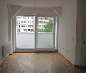 Wohn(t)raum: schicke 2-Zimmer-Dachgeschosswohnung mit Balkon - Foto 3