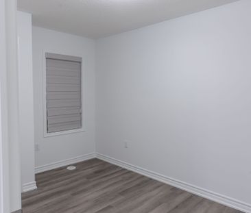 For Lease - 32 Elmer Moss Avenue, Caledon, Ontario - Photo 6