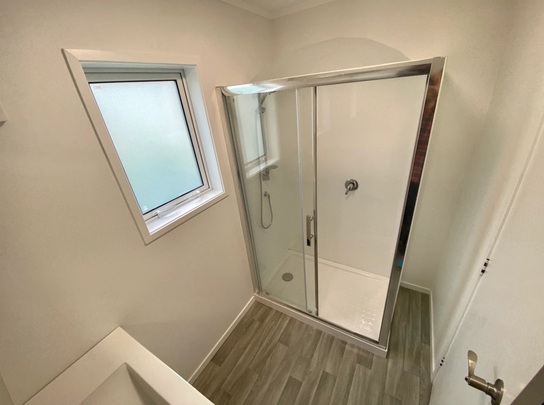 Two Bedroom Unit with Carport in Remuera - Photo 1