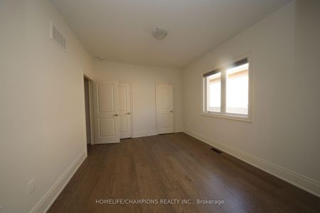 For Lease - 212 Wesmina Avenue, Whitchurch-Stouffville, Ontario - Photo 4