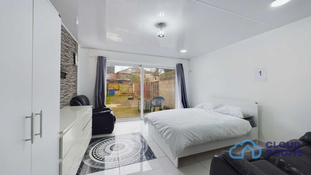 RM1 Barmeston Road | Catford | London | SE6 3BJ - Photo 1