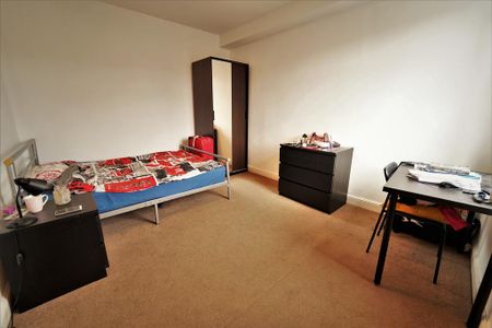 4 bedroom house to rent - Photo 2