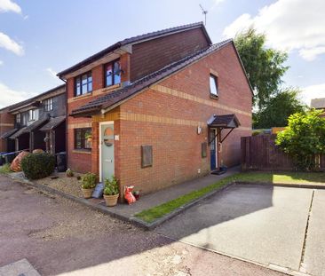 2 bedroom maisonette to rent - Photo 2