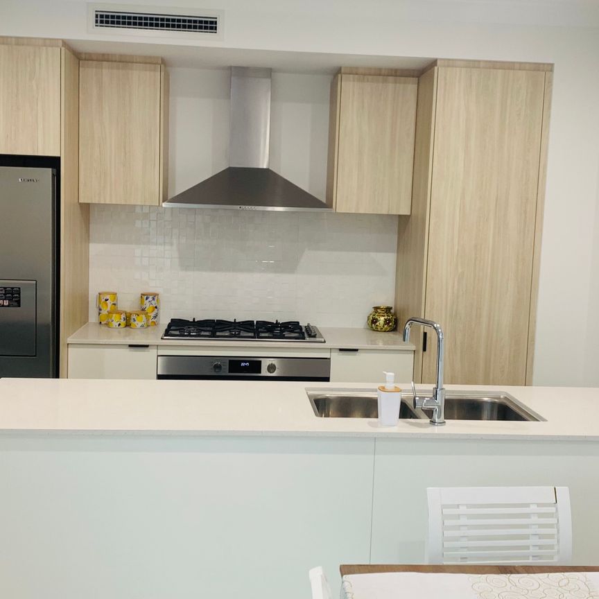 41 Wintergreen Crescent, Treeby WA 6164 - Townhouse For Rent - $750 | Domain - Photo 1