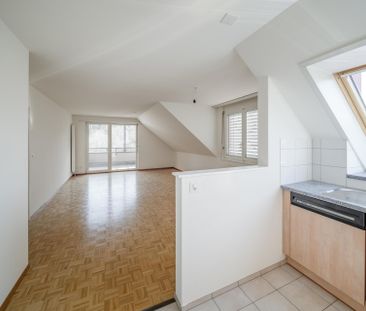Erste Nettomiete geschenkt! -Grosszügige 3.5 Zimmerwohnung mit Balkon! - Photo 3