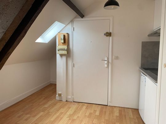 Location appartement 2 pièces, 24.34m², Saint-Cyr-l'École - Photo 1