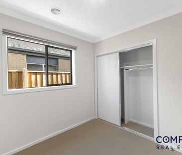 11 Perch Street, Beveridge, Vic 3753 - Photo 4