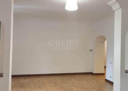 Monteverde Vecchio: Modern 2 bedroom, 2 bath, large living room, separate kitchen. Bright, silent, parquet floors, situated in lovely period building, excellent area, near park. Ref. 2364.