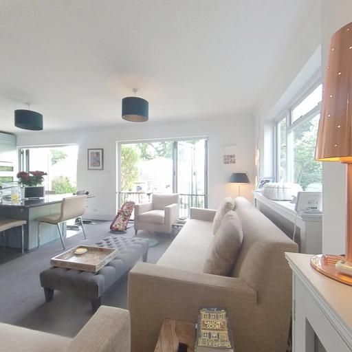 5 bedroom bungalow to rent - Photo 1