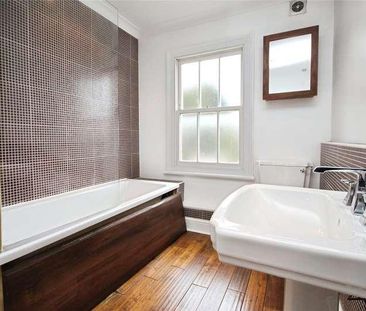 Hamilton Road, Gidea, RM2 - Photo 6