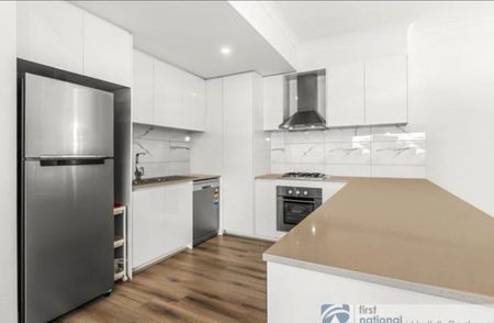 Dandenong North - Photo 2