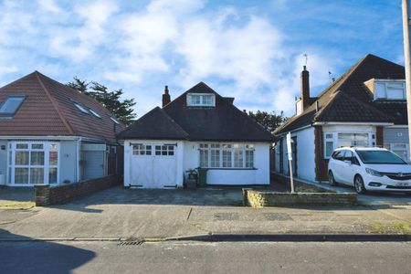 4 bedroom Bungalow To Let Total Size: 1507 SQ FT - Photo 4