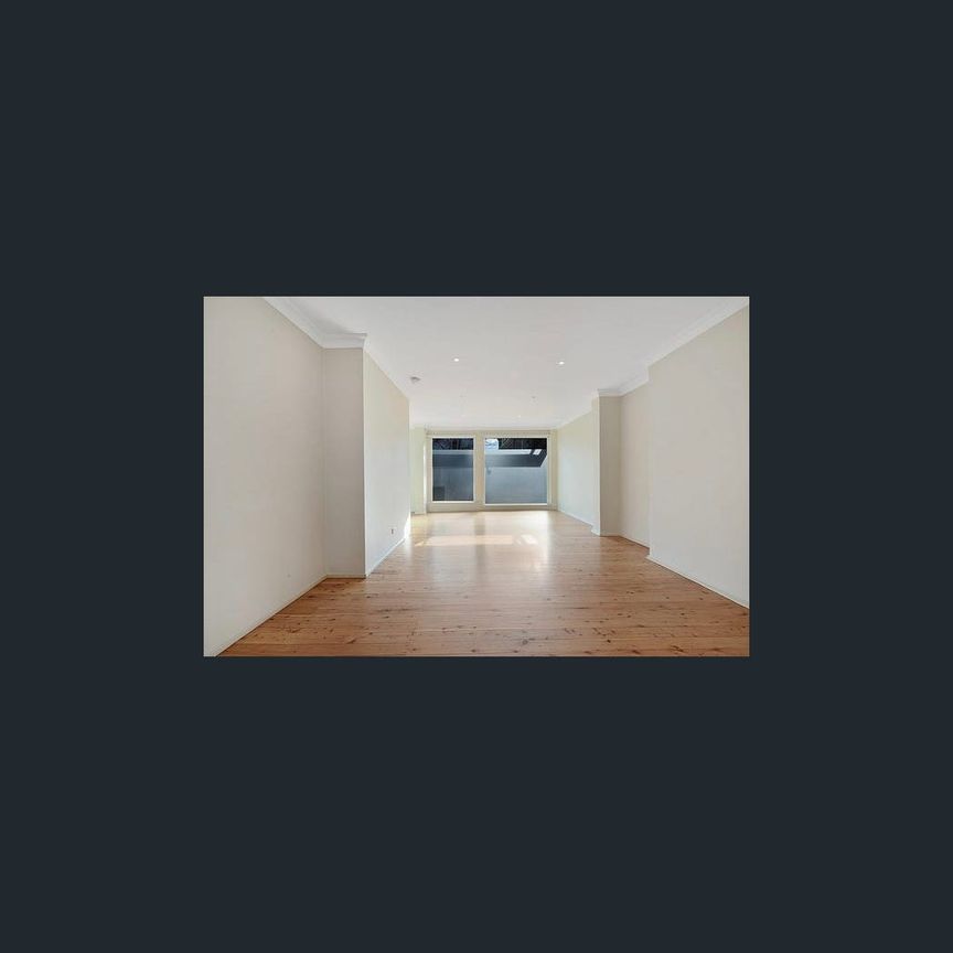 A-Fully Furnish-L1A/94 St Johns St, Glebe, NSW 2037 - Photo 1