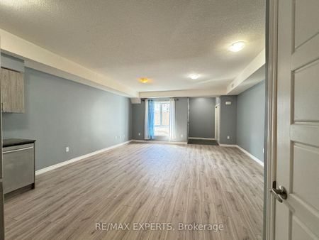 For Lease - 1430 Highland Road Unit# 33A, Kitchener, Ontario - Photo 3