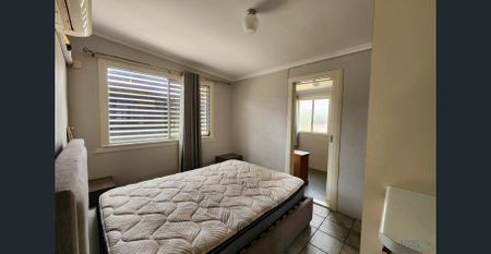 Ideal furnished one bedroom unit with powered shed! - Photo 4