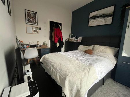 Alpha Street, Salford - Photo 5