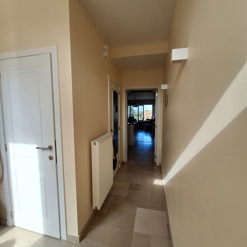 Woning in centrum Dilbeek met 2 slaapkamers en tuin - Photo 1