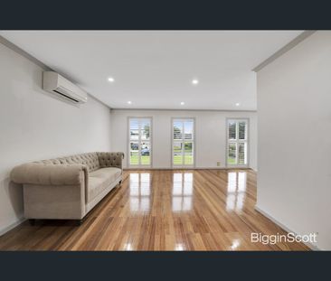 4 Nevada Close, Wheelers Hill, Vic 3150 - Photo 6