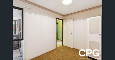 Character Plus - Pool, Patio and Park - Photo 5