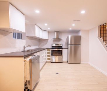 For Lease - 610 Alesther Street Unit# B, Overbrook - Castleheights ... - Photo 5