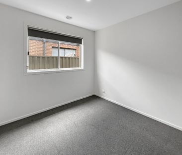 118 Willoby Drive, Alfredton - Photo 3