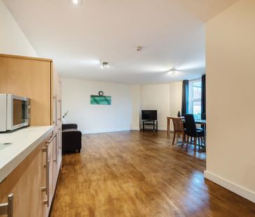 2 bedroom apartment to rent - Photo 2