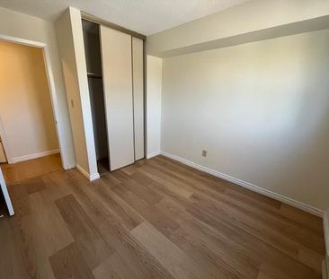 316 Kingsdale Ave. Unit 302 - 3 bed, 2 bath - Photo 3