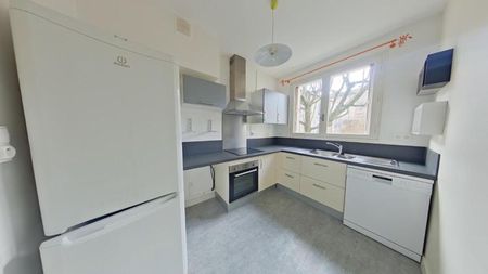 Location Appartement 2 pièces 52m² POITIERS 86000 - Photo 3