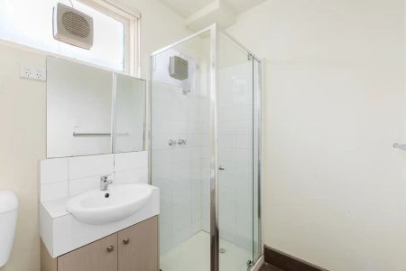 “Bright & Tidy” - Photo 2